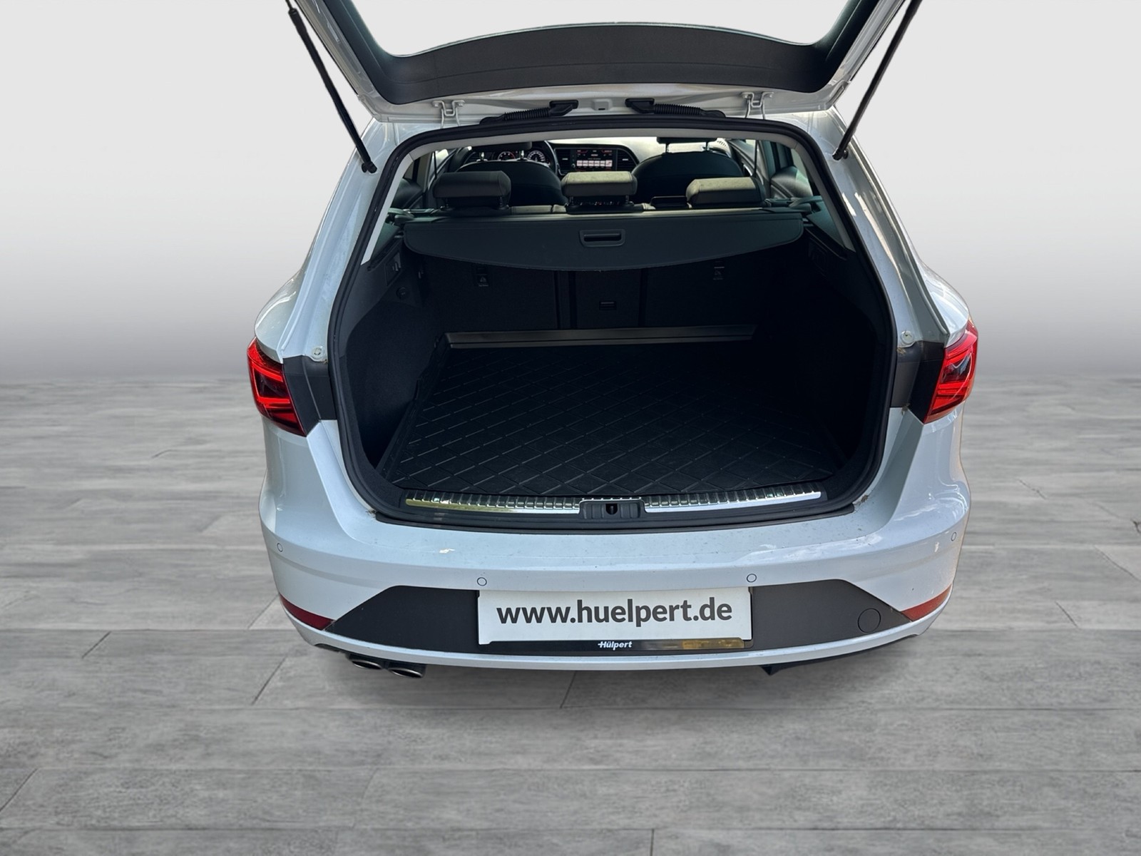 Seat Leon ST 2.0 FR PANO ACC ALU18" NAVI KAMERA