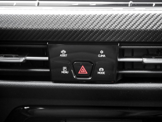 Volkswagen Golf VIII2.0 R 20 YEARS 4X4 AKRAPOVIC LEDER LM19