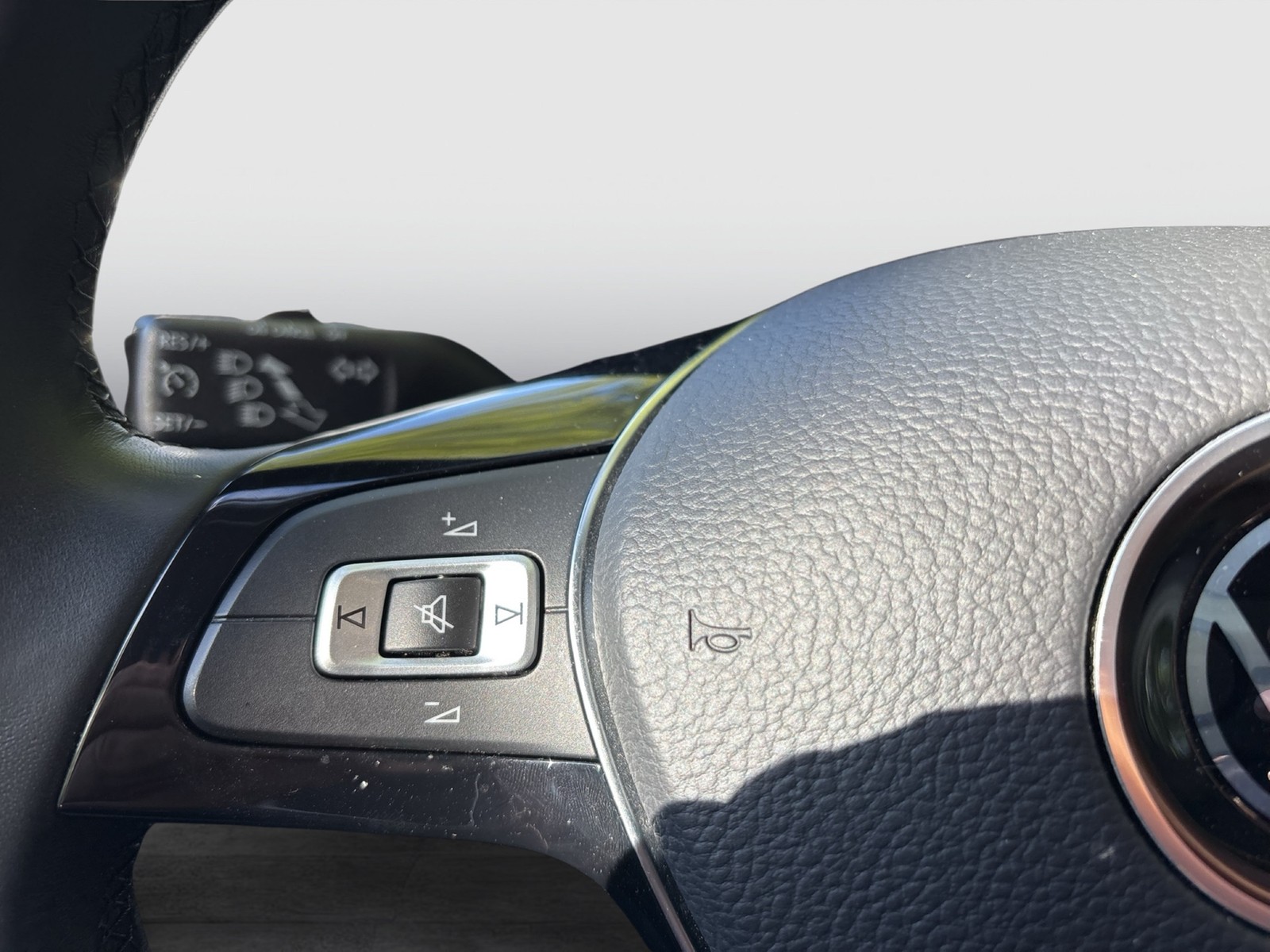 Volkswagen e-up! EDITION 4TÜREN CAM ALU SITZHEIZ. EINPARKH.
