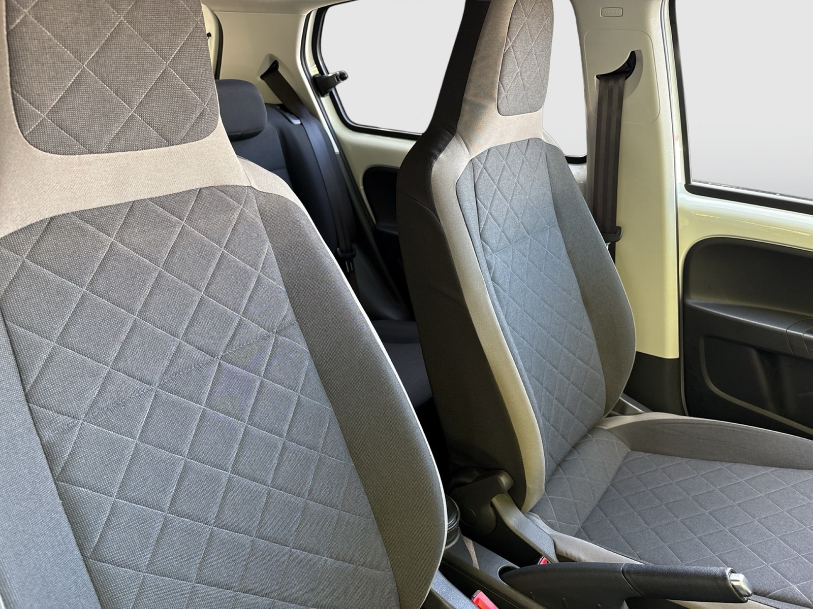 Volkswagen e-up! EDITION 4TÜREN CAM ALU SITZHEIZ. EINPARKH.