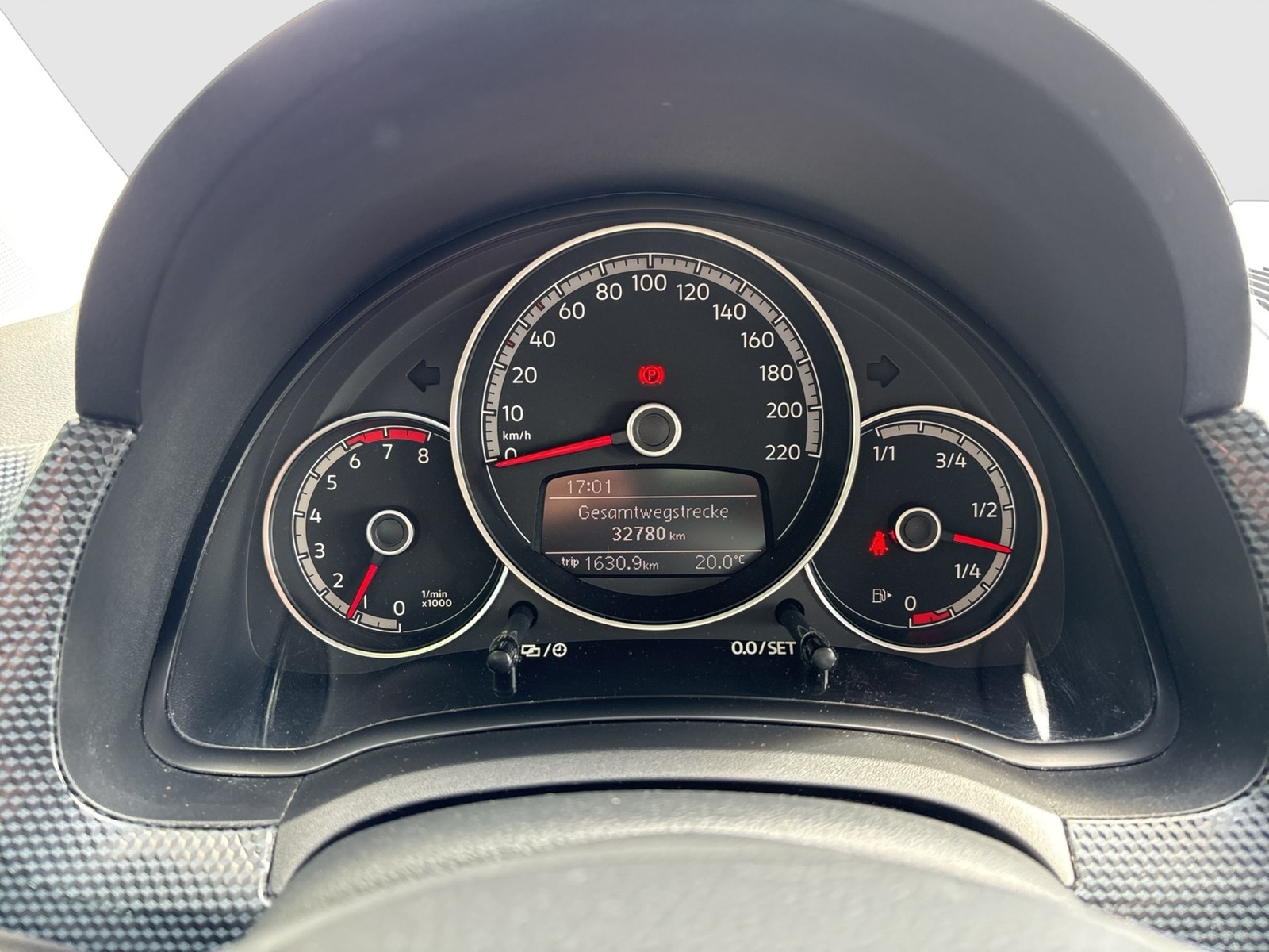 Volkswagen up! 1.0 4TÜREN CAM SITZHEIZUNG EINPARKHILFE DAB+