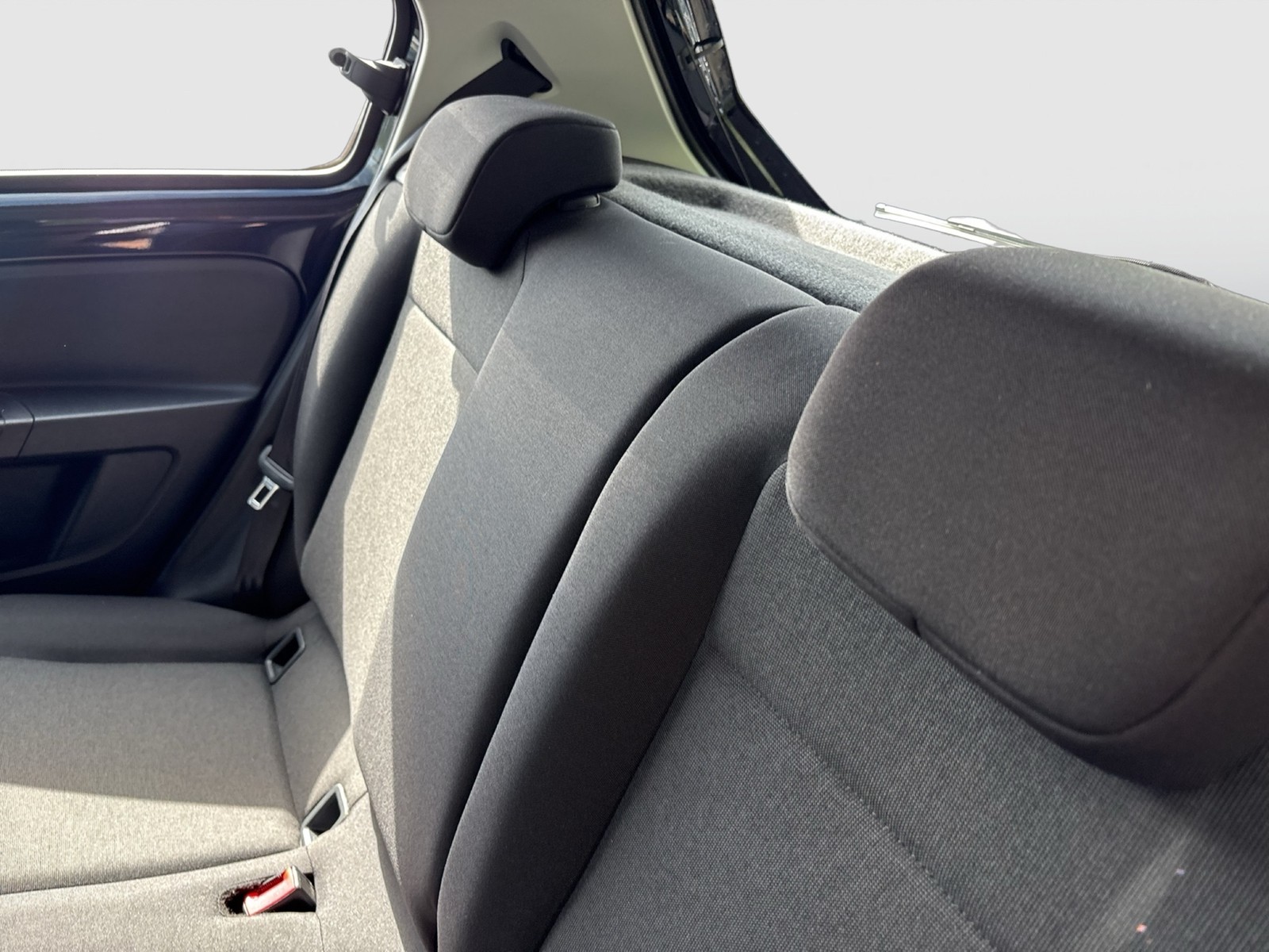 Volkswagen up! 1.0 4TÜREN CAM SITZHEIZUNG EINPARKHILFE DAB+