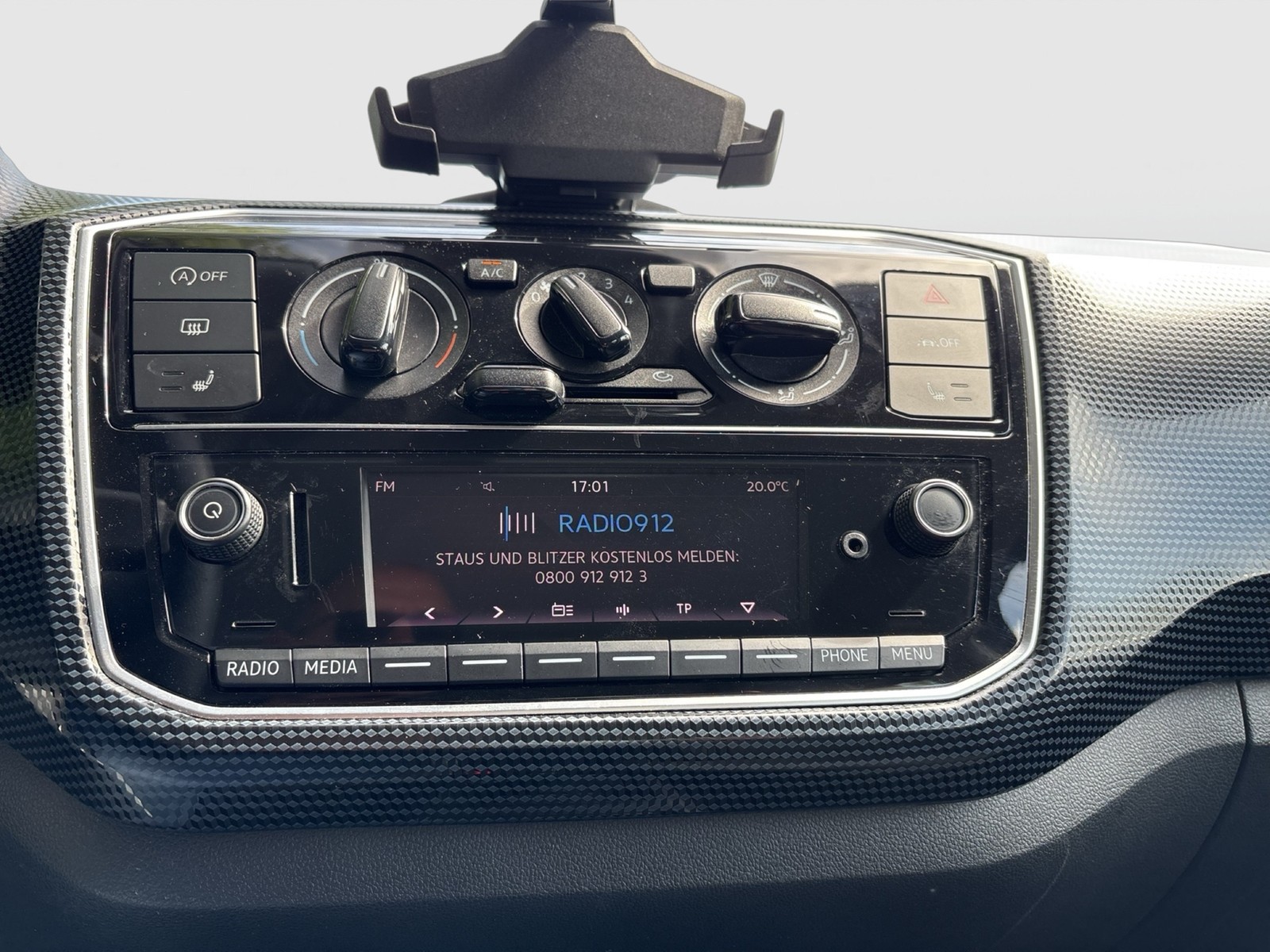 Volkswagen up! 1.0 4TÜREN CAM SITZHEIZUNG EINPARKHILFE DAB+