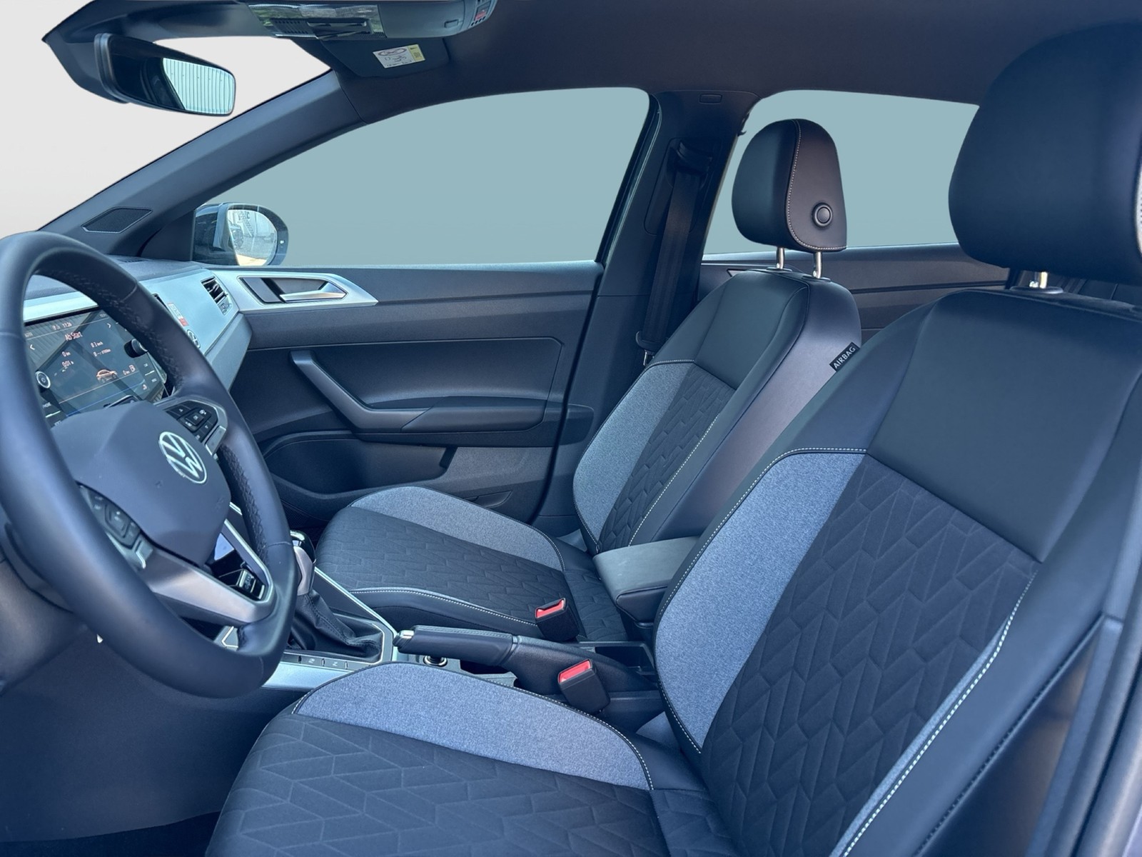 Volkswagen Taigo 1.0 GOAL NAVI ACC SITZHEIZUNG