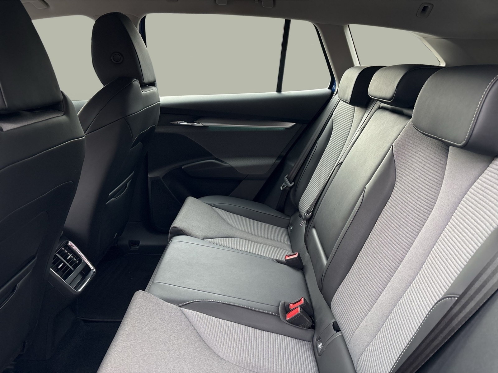 Skoda Enyaq 50 LOFT NAVI KAMERA 19" VIRTUALCOCKPIT
