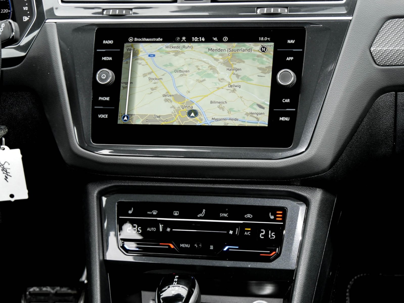 Volkswagen Tiguan 2.0 R-LINE STANDHZ. AHK CAM ACC LM19 NAVI