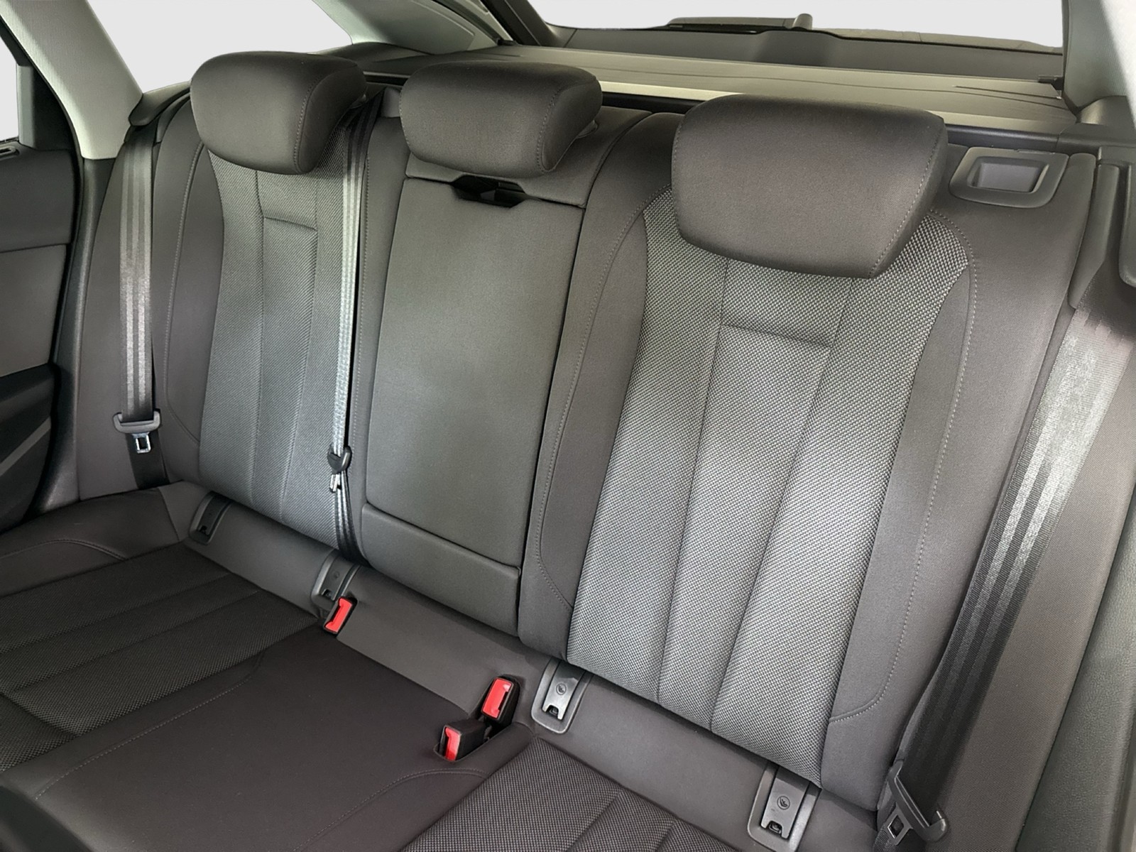 Audi A4 Avant 35 KAMERA ACC NAVI+ ALU SITZHEIZ