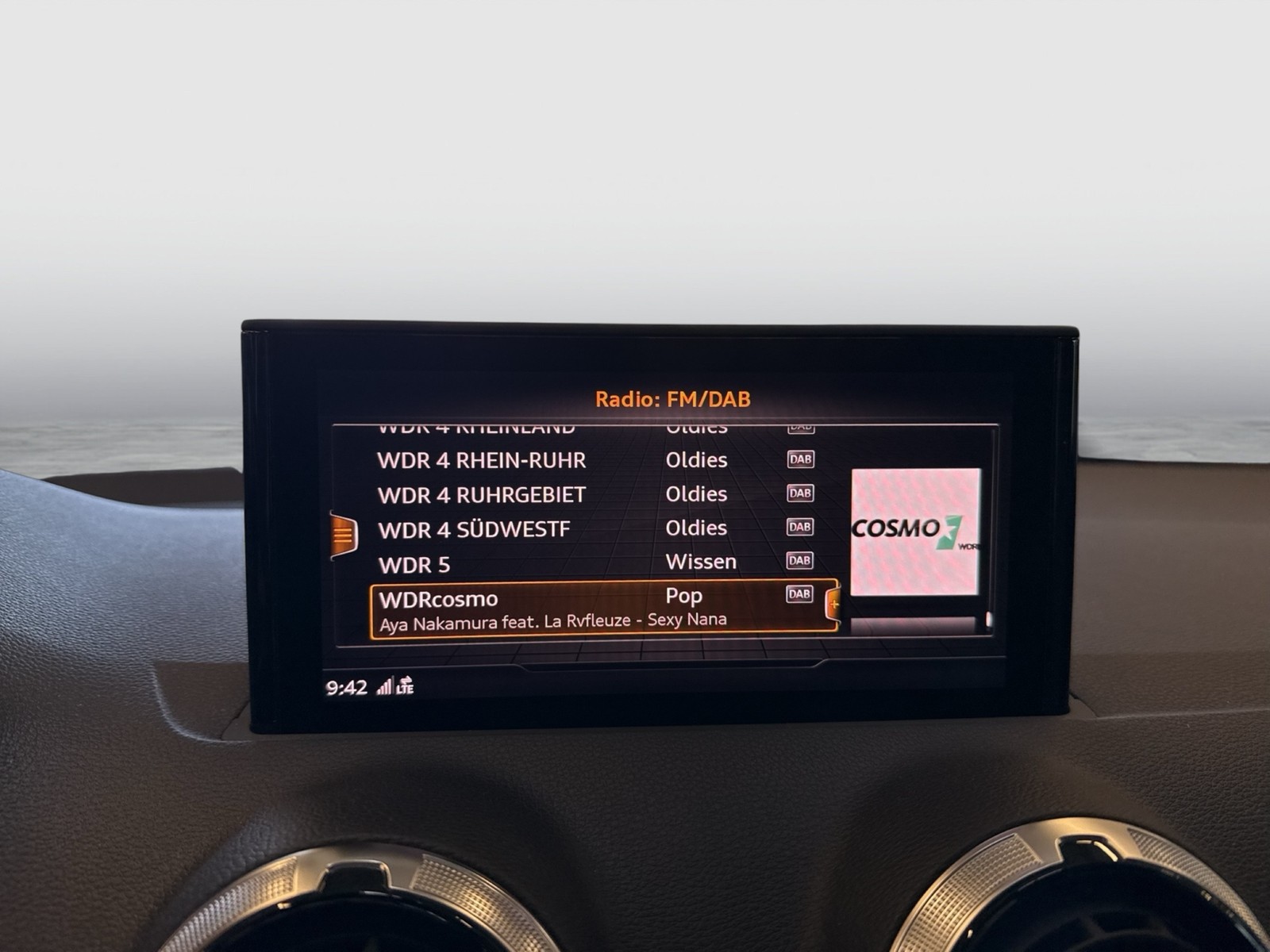 Audi Q2 35 S LINE BLACKPAK KAMERA ALU18" eKLAPPE