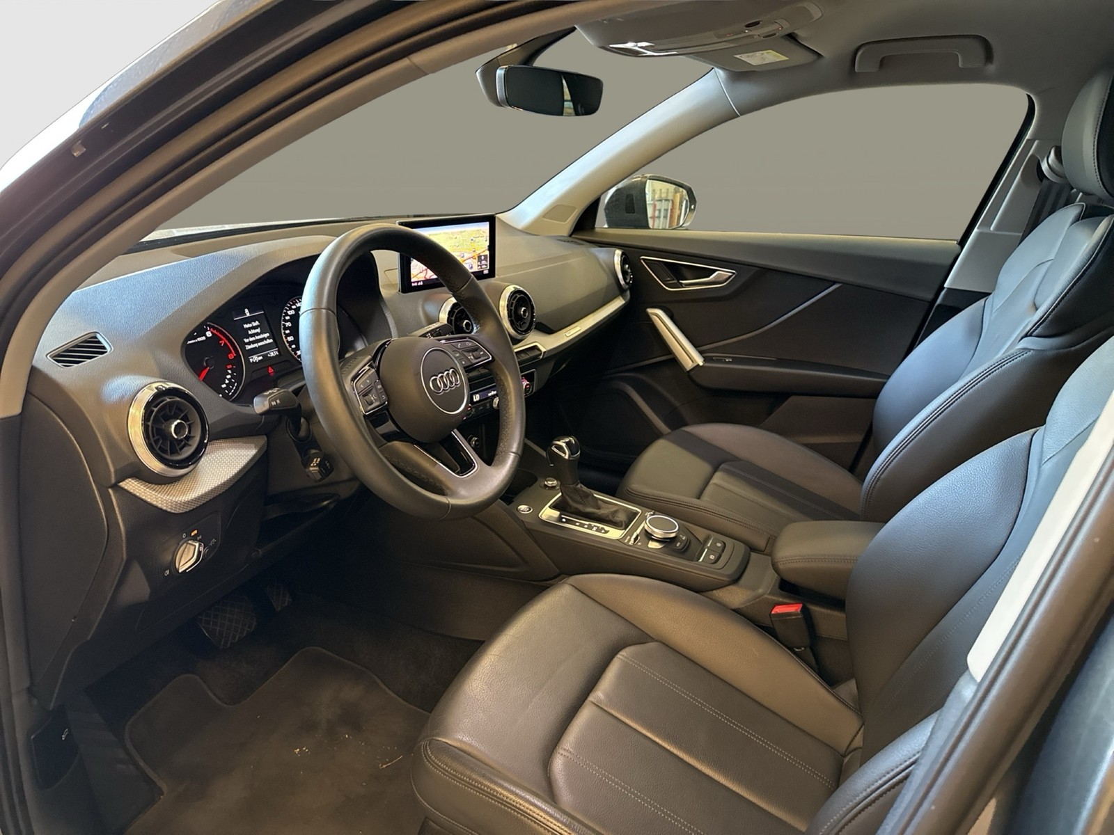 Audi Q2 35 S LINE BLACKPAK KAMERA ALU18" eKLAPPE