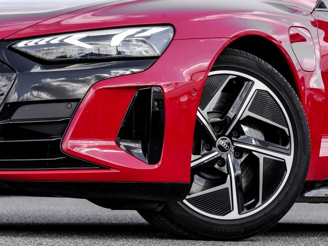 Audi e-tron GT Qu. BLACK PANO WOLFRAM DYNAMIK+