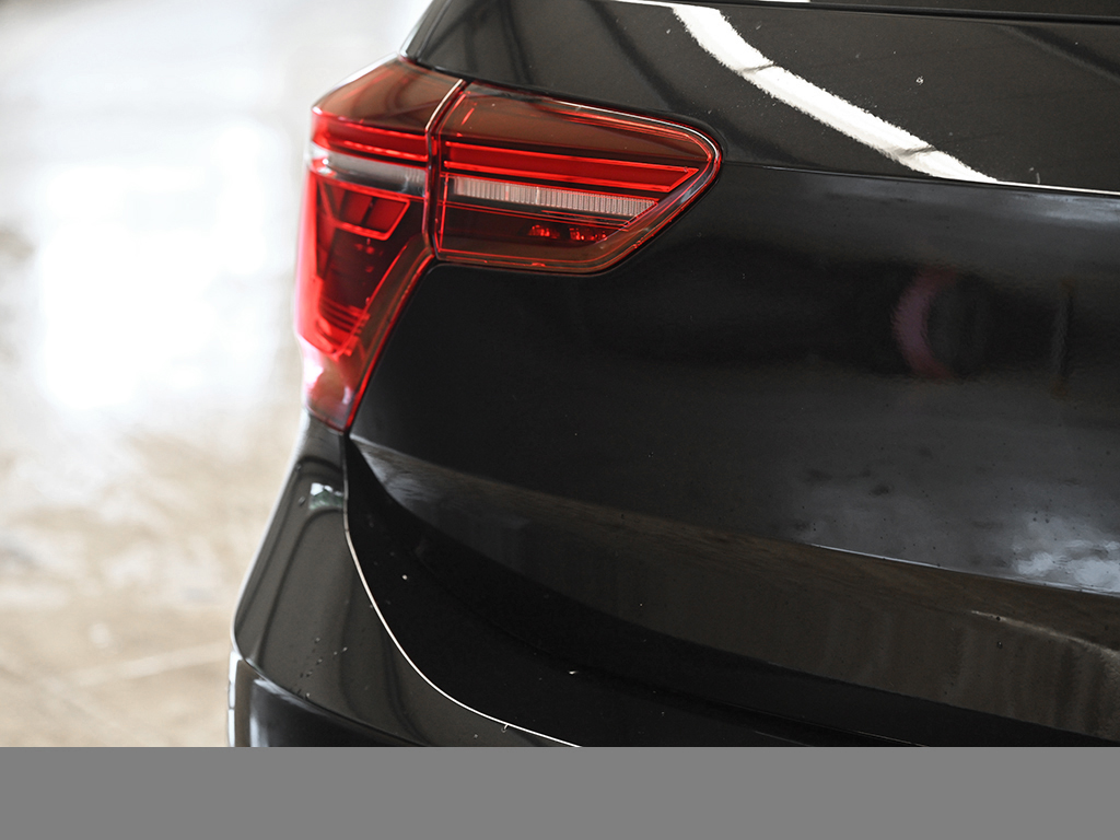 Volkswagen Polo 1.0 R-LINE CAM ACC LM17 NAVI CARPLAY SITZHZ