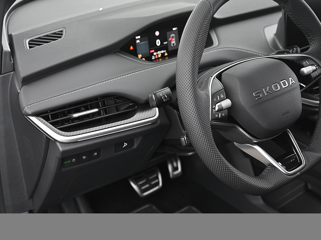 Skoda Elroq 60 SPORTLINE CAM ACC LM20 E-KLAPPE NAVI