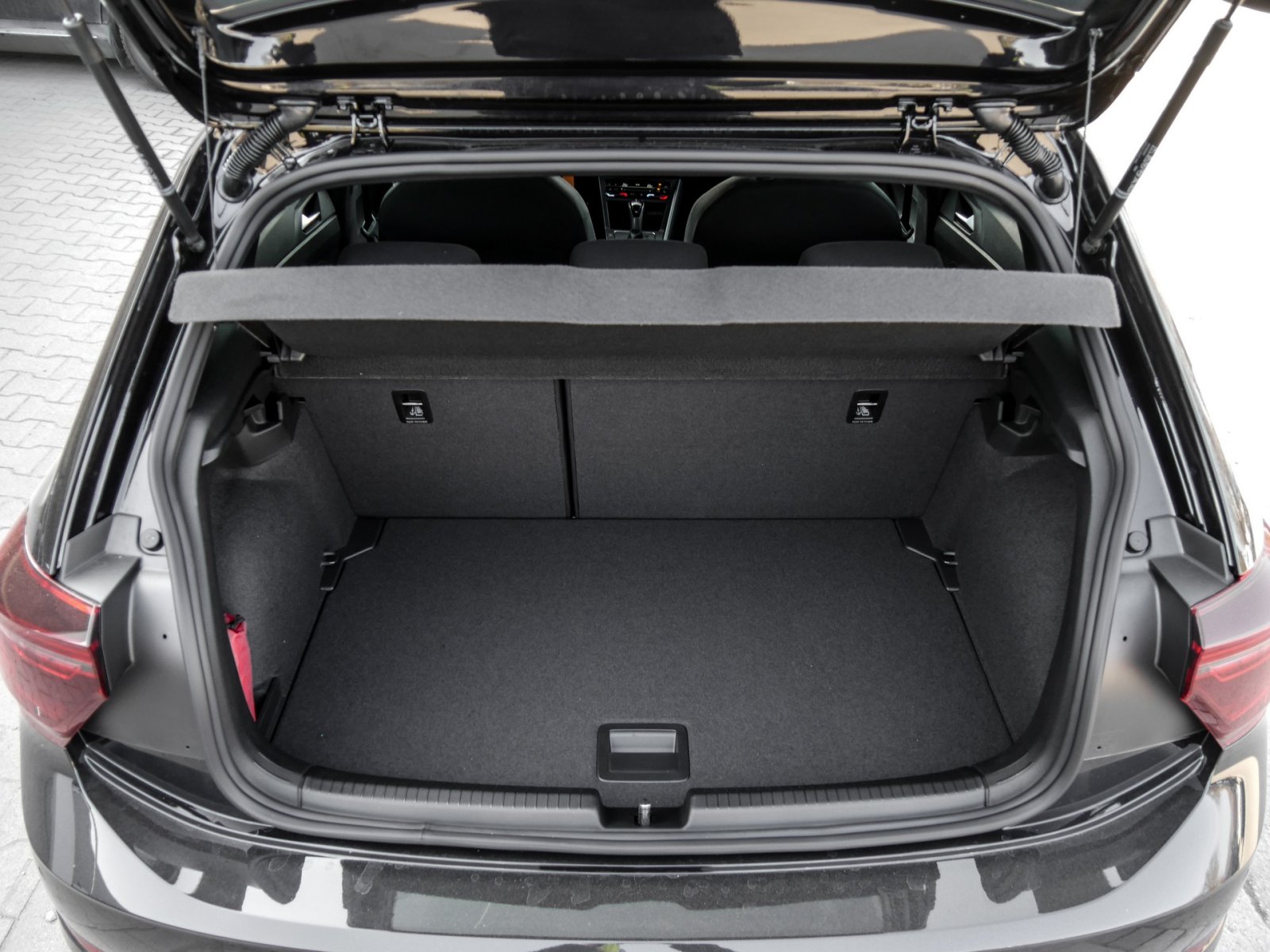 Volkswagen Polo 1.0 R-LINE CAM ACC LM17 NAVI CARPLAY SITZHZ