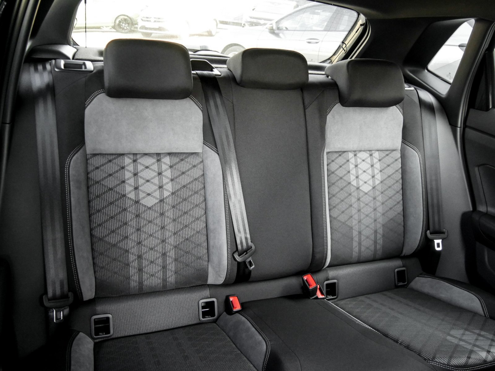 Volkswagen Polo 1.0 R-LINE CAM ACC LM17 NAVI CARPLAY SITZHZ