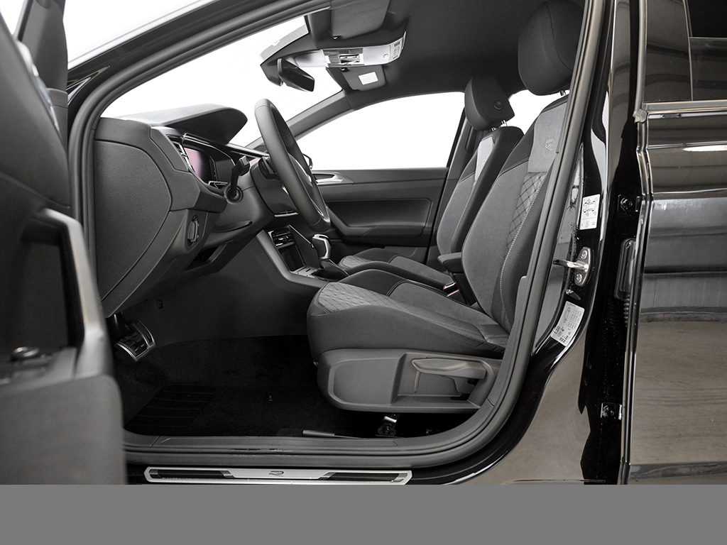 Volkswagen Polo 1.0 R-LINE CAM ACC LM17 NAVI CARPLAY SITZHZ