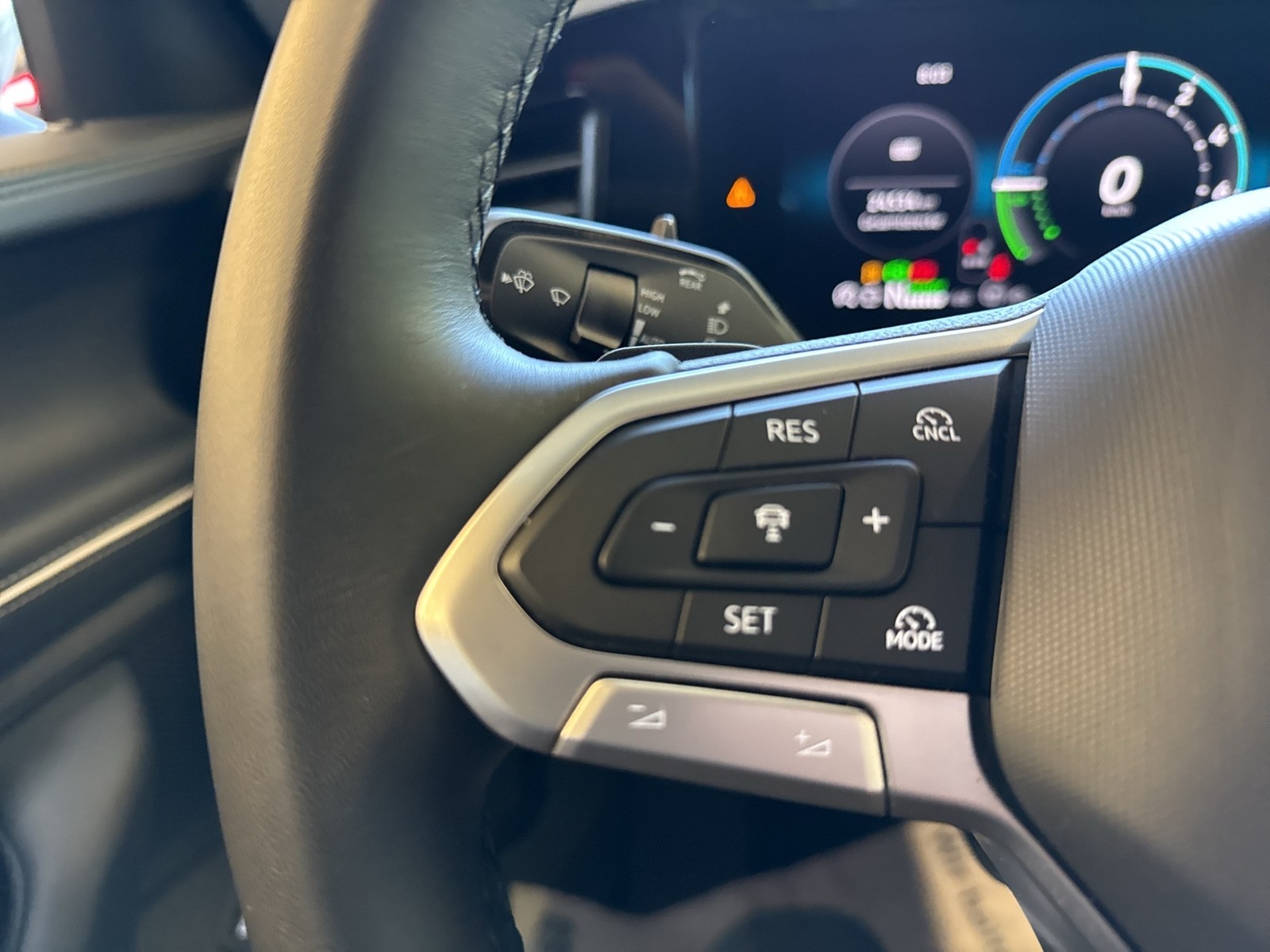 Volkswagen Passat Variant 1.5 HYBRID BUSINESS AHK 360°CAM