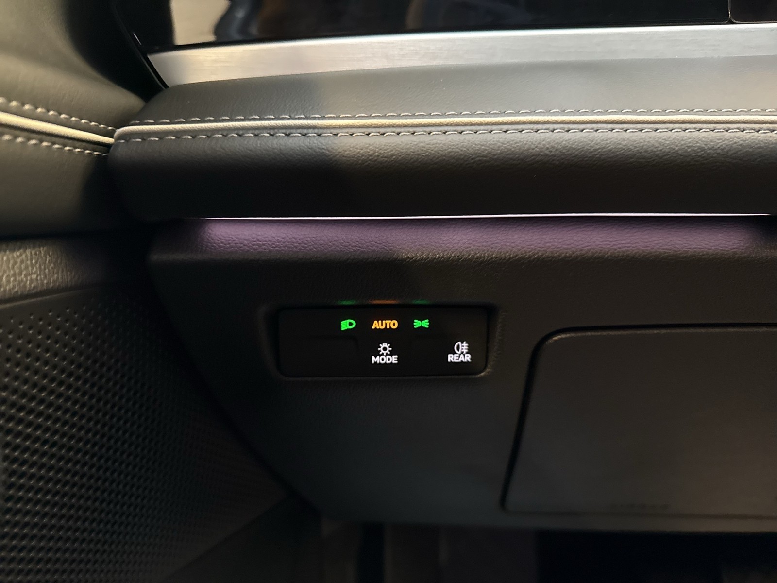 Volkswagen Passat Variant 1.5 HYBRID BUSINESS AHK 360°CAM