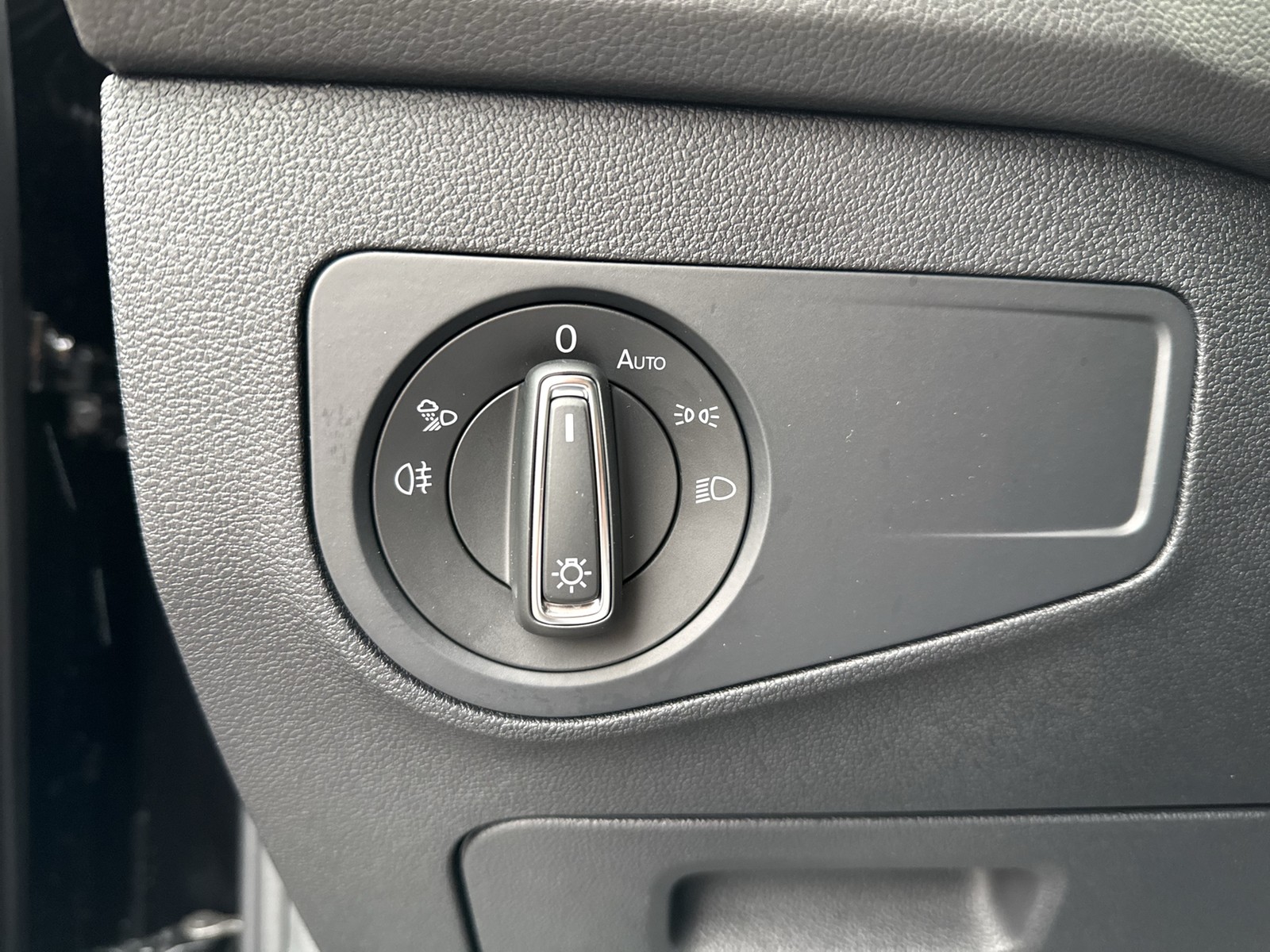 Volkswagen Tiguan 1.5 R-Line ALU20 H.KARDON AHK MATRIX