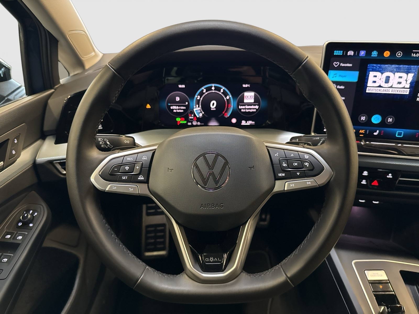 Volkswagen Golf VIII 1.5 eTSI GOAL AHK CAM ACC NAVI LED+