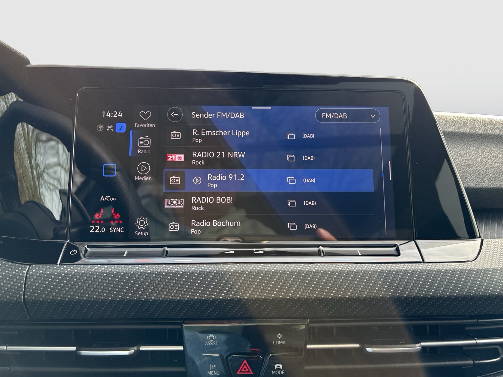 Volkswagen Golf Variant 2.0 R BLACKSTYLE 4X4 PANO ALU19"