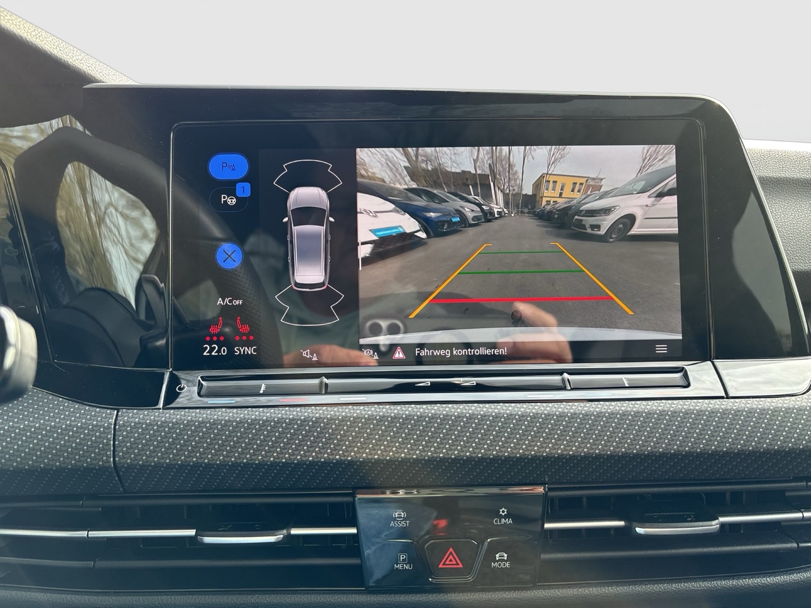 Volkswagen Golf Variant 2.0 R BLACKSTYLE 4X4 PANO ALU19"