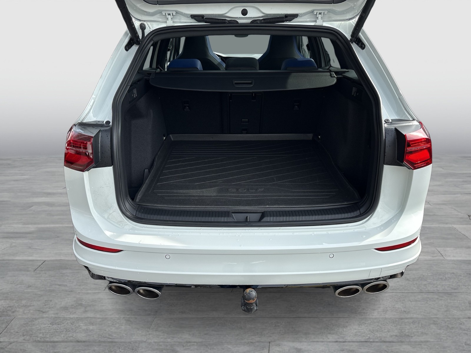 Volkswagen Golf Variant 2.0 R BLACKSTYLE 4X4 PANO ALU19"