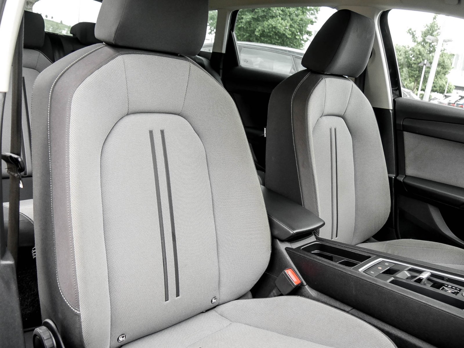 Seat Leon ST 1.5 eTSI STYLE NAVI ALU SITZHEIZUNG LED