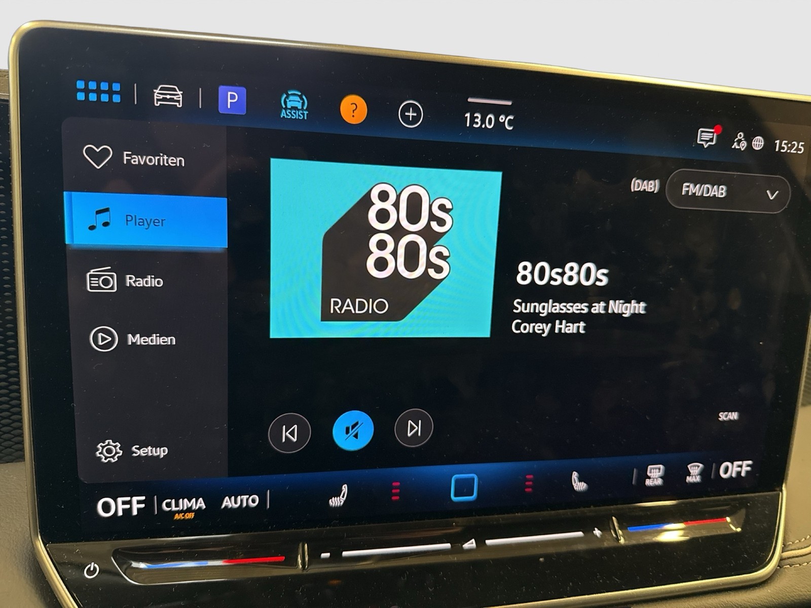 Volkswagen Passat Variant 1.5 HYBRID BUSINESS AHK CAM ACC