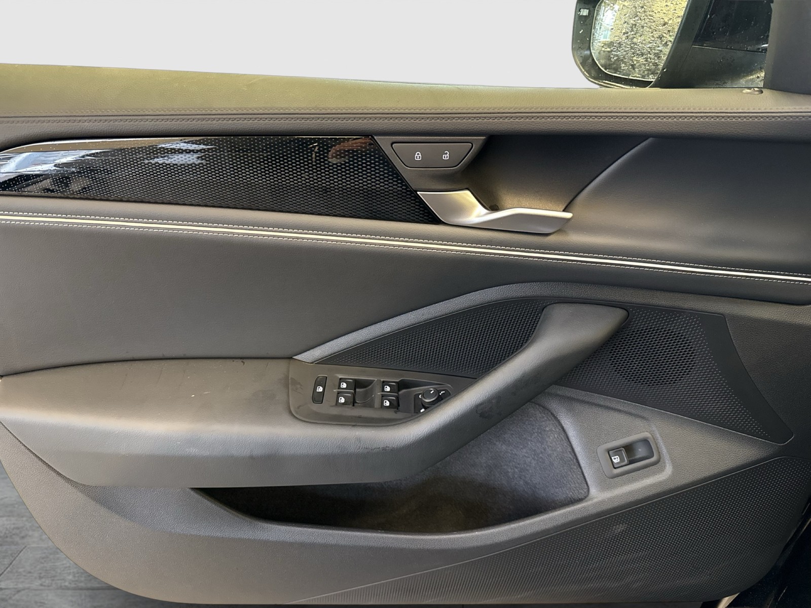 Volkswagen Passat Variant 1.5 HYBRID BUSINESS AHK CAM ACC