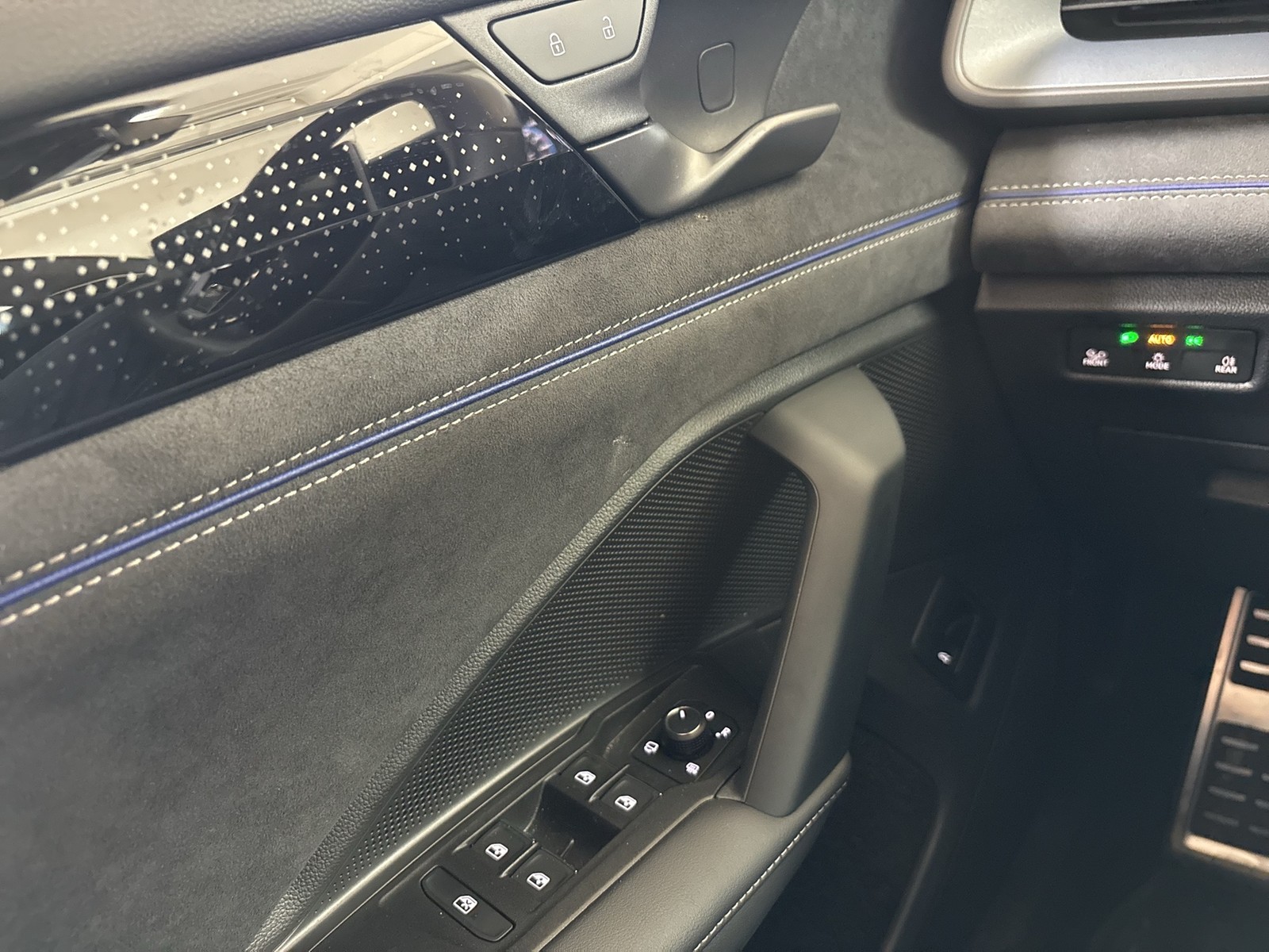 Volkswagen Tayron 2.0 R-LINE 4X4 HARMAN KARDON AHK 360°CAM