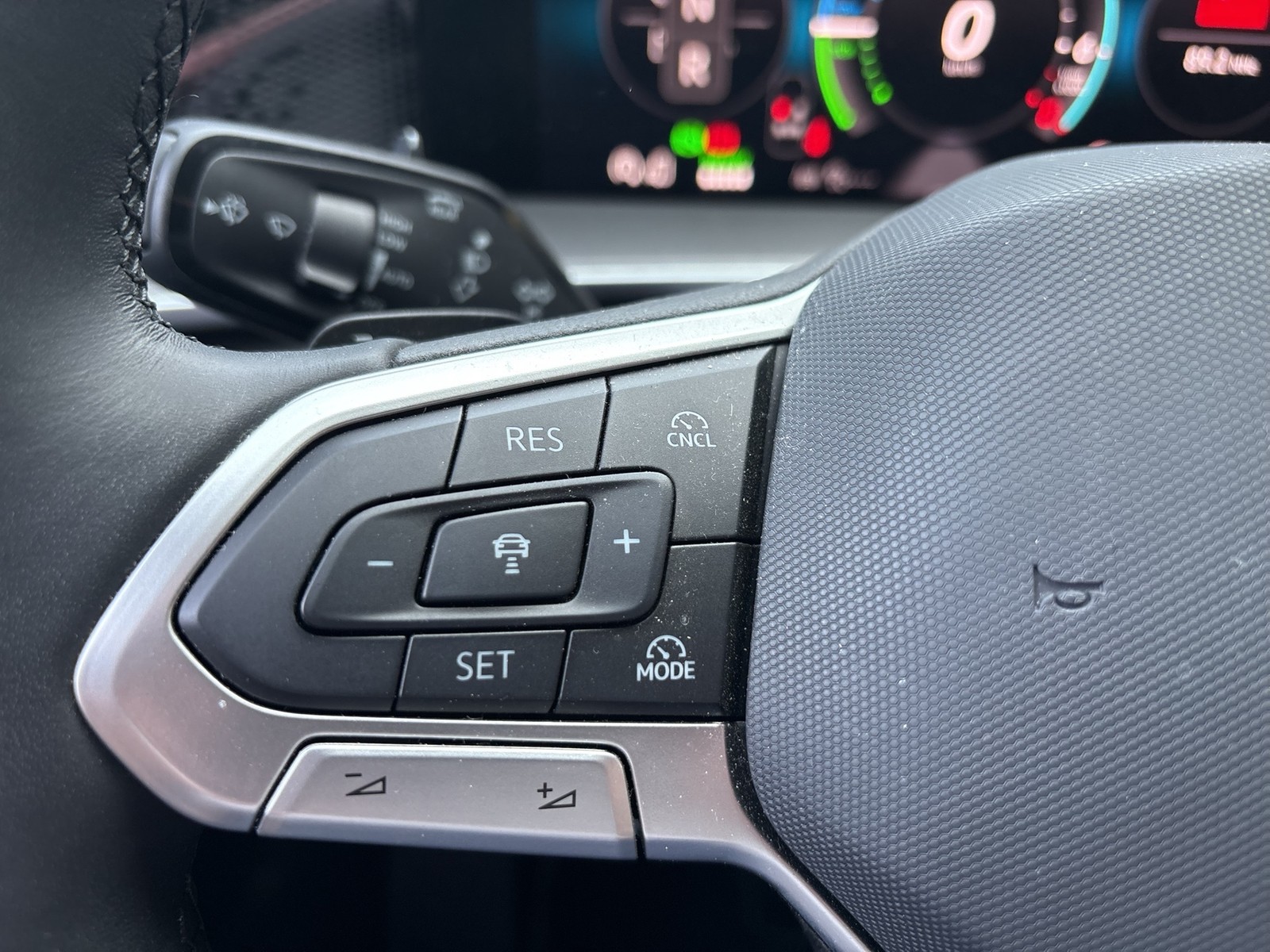 Volkswagen Tayron 1.5 HYBRID LIFE AHK 360°CAM ACC NAVI