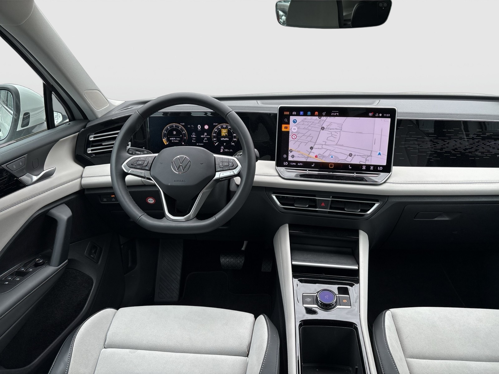 Volkswagen Tiguan 2.0 ELEGANCE 4X4 AHK 360CAM ACC LM19 NAVI