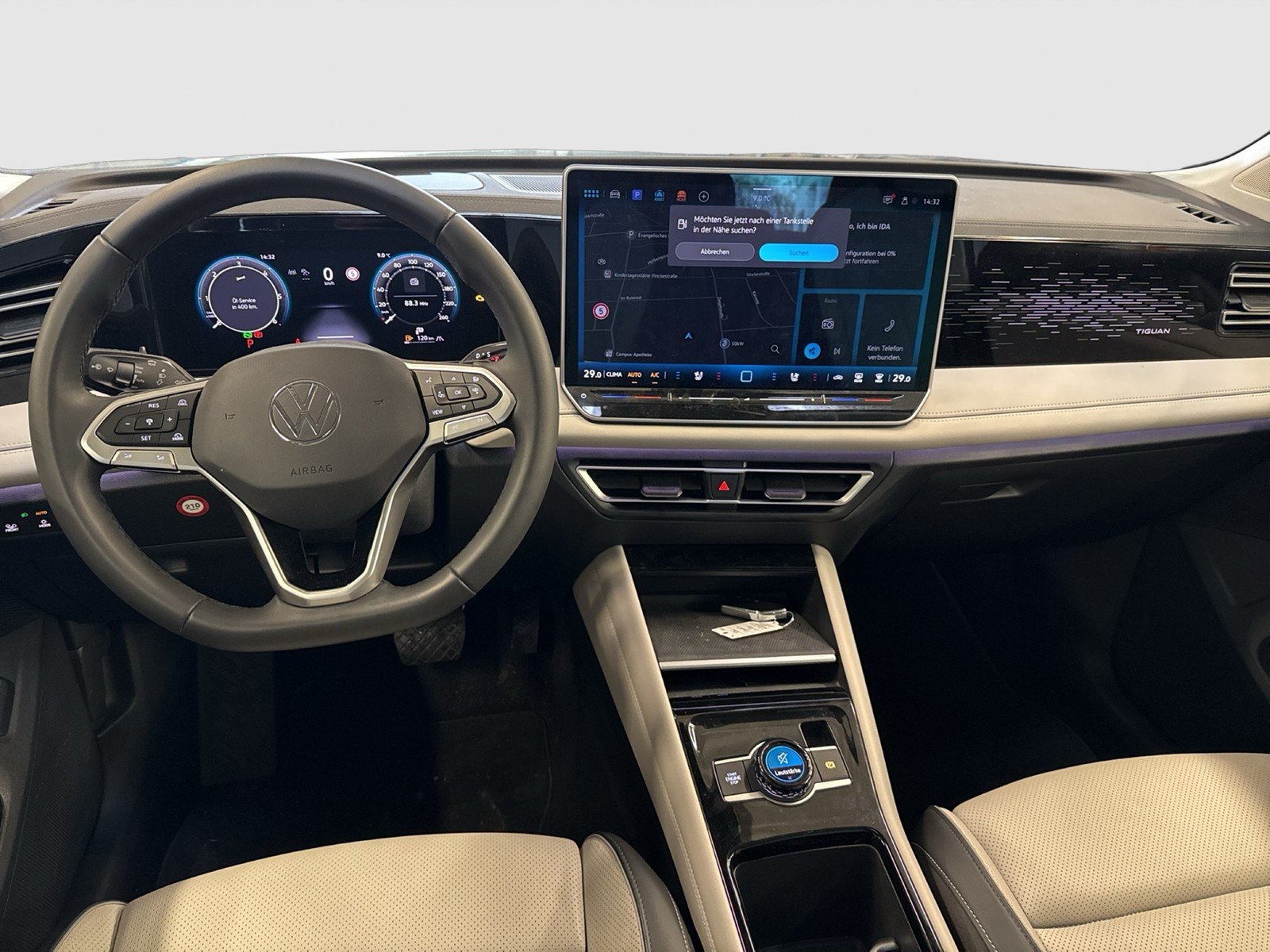 Volkswagen Tiguan 2.0 ELEGANCE 4X4 LEDER PANO AHK CAM