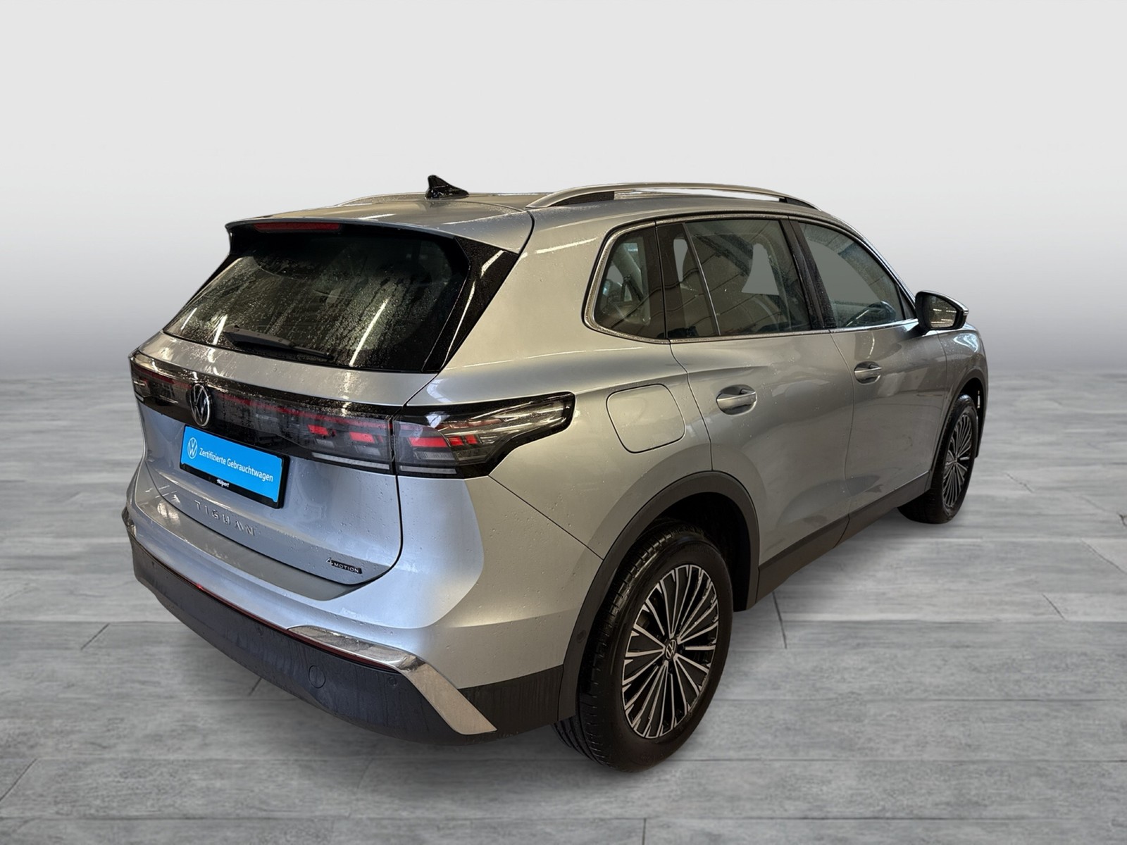 Volkswagen Tiguan 2.0 ELEGANCE 4X4 LEDER PANO AHK CAM