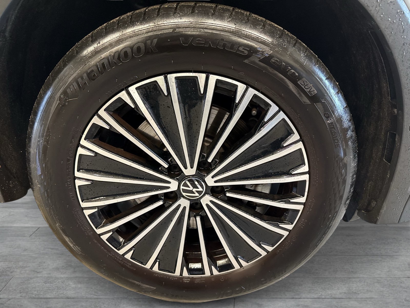 Volkswagen Tiguan 2.0 ELEGANCE 4X4 LEDER PANO AHK CAM