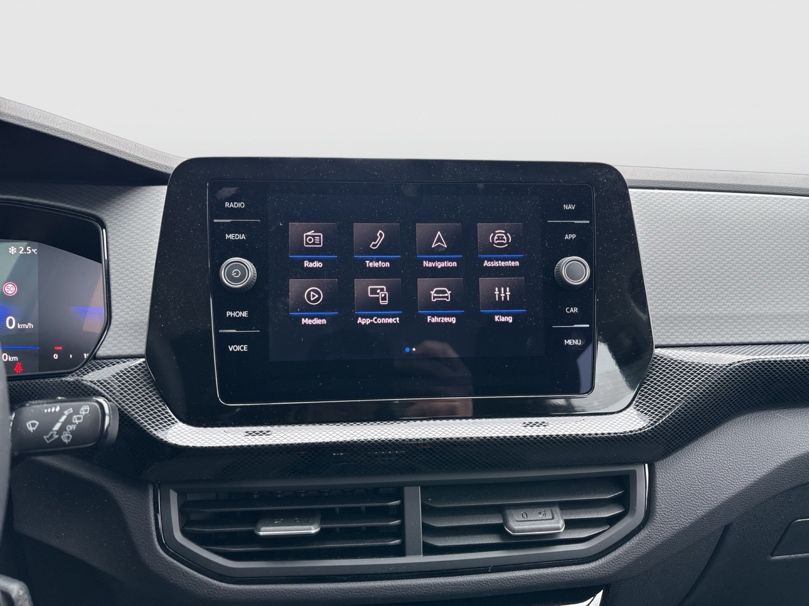 Volkswagen T-Cross 1.0 LIFE ACC ALU CARPLAY SITZHEIZUNG LED