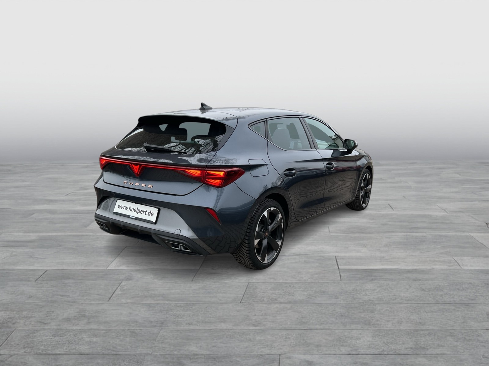 Cupra Leon 2.0 FACELIFT SENNHEISER CAM ACC LM18 NAVI