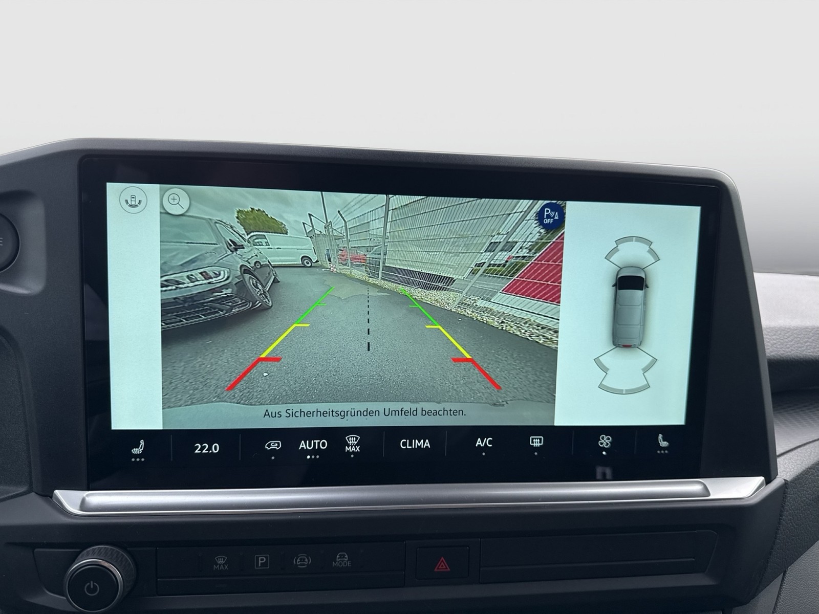 Volkswagen T7 Caravelle 2.0 LR NAVI CAM LED SITZHZG