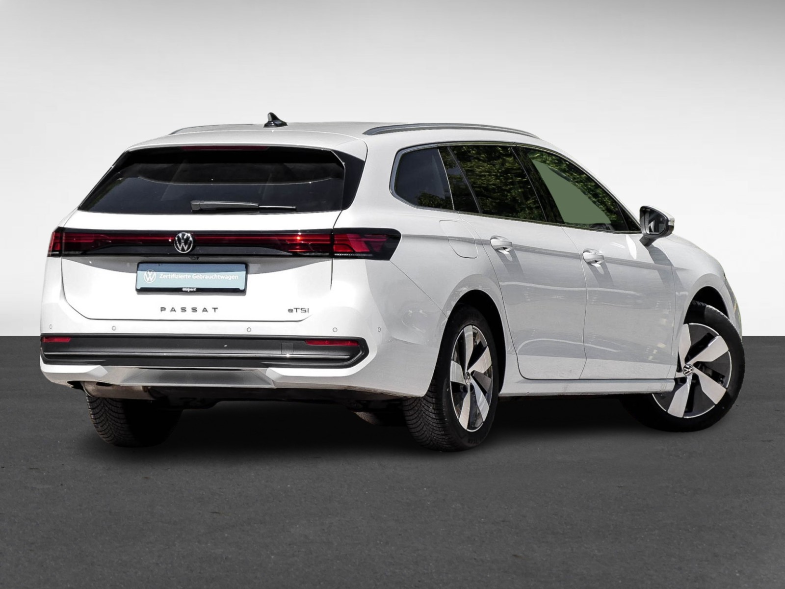 Volkswagen Passat Variant 1.5 eTSI BUSINESS NEUESMODELL AHK