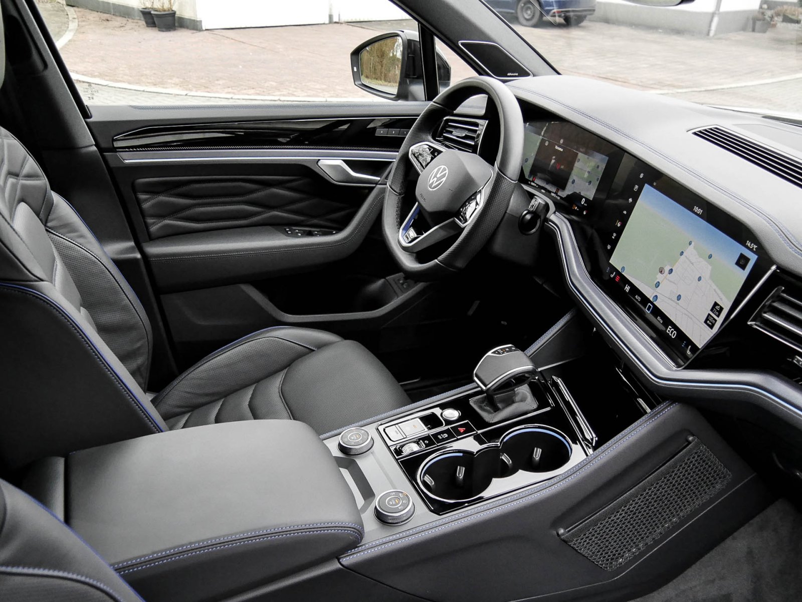 Volkswagen Touareg HYBRID R NEUES MODELL PANO 360°CAM LM21