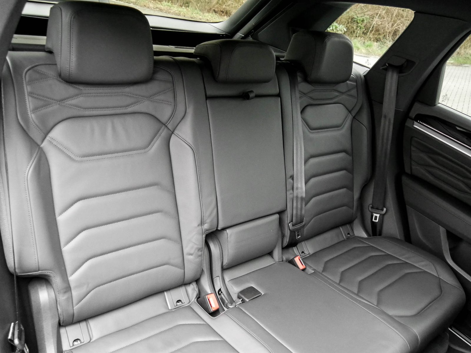 Volkswagen Touareg HYBRID R NEUES MODELL PANO 360°CAM LM21