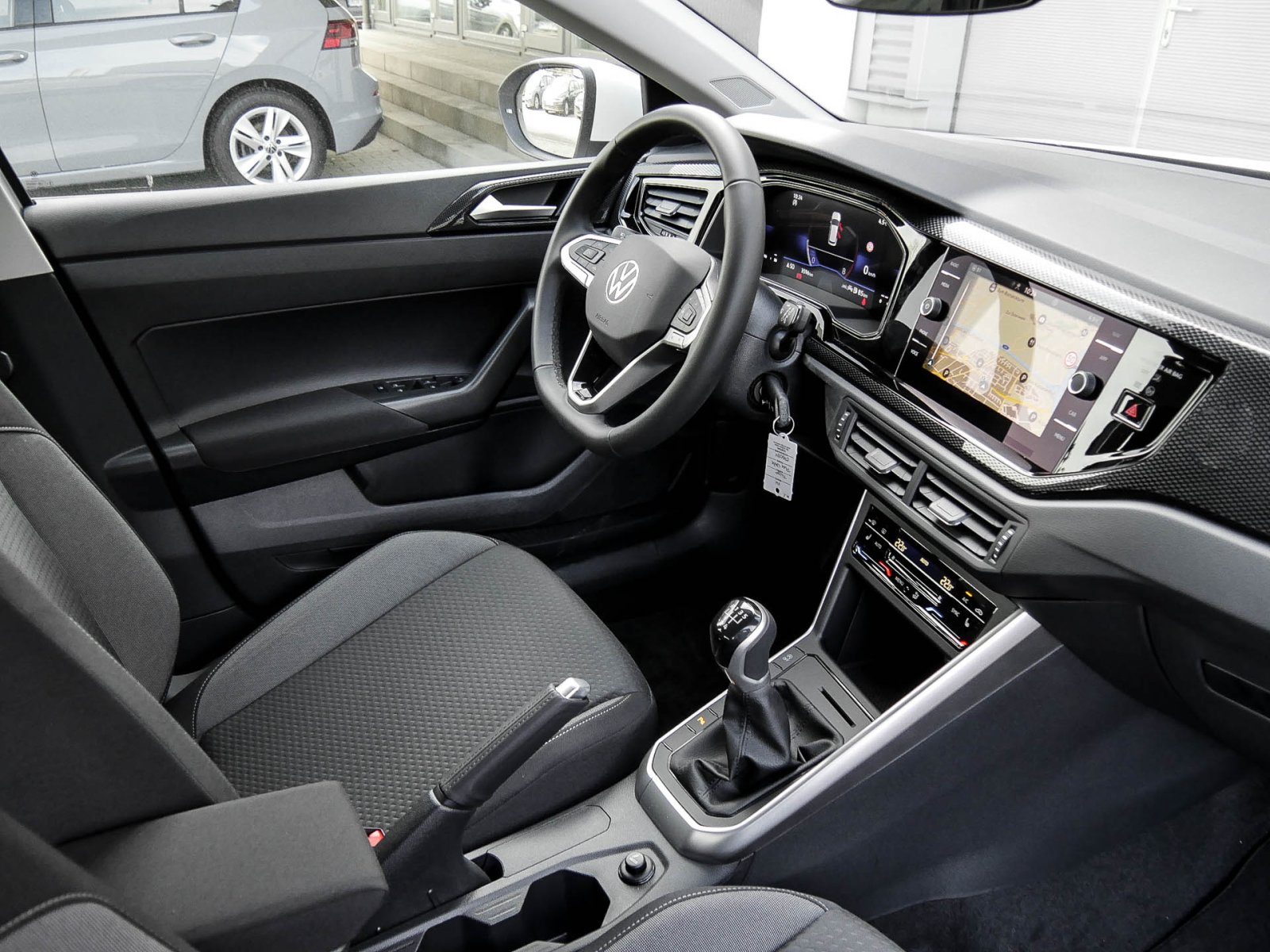 Volkswagen Taigo 1.0 LIFE ALU NAVI SITZHEIZUNG EINPARKHILFE
