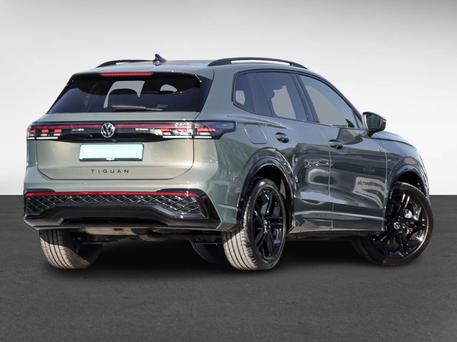 Volkswagen Tiguan 2.0 R-LINE BLACKSTYLE NEUESMODELL AHK 20Z