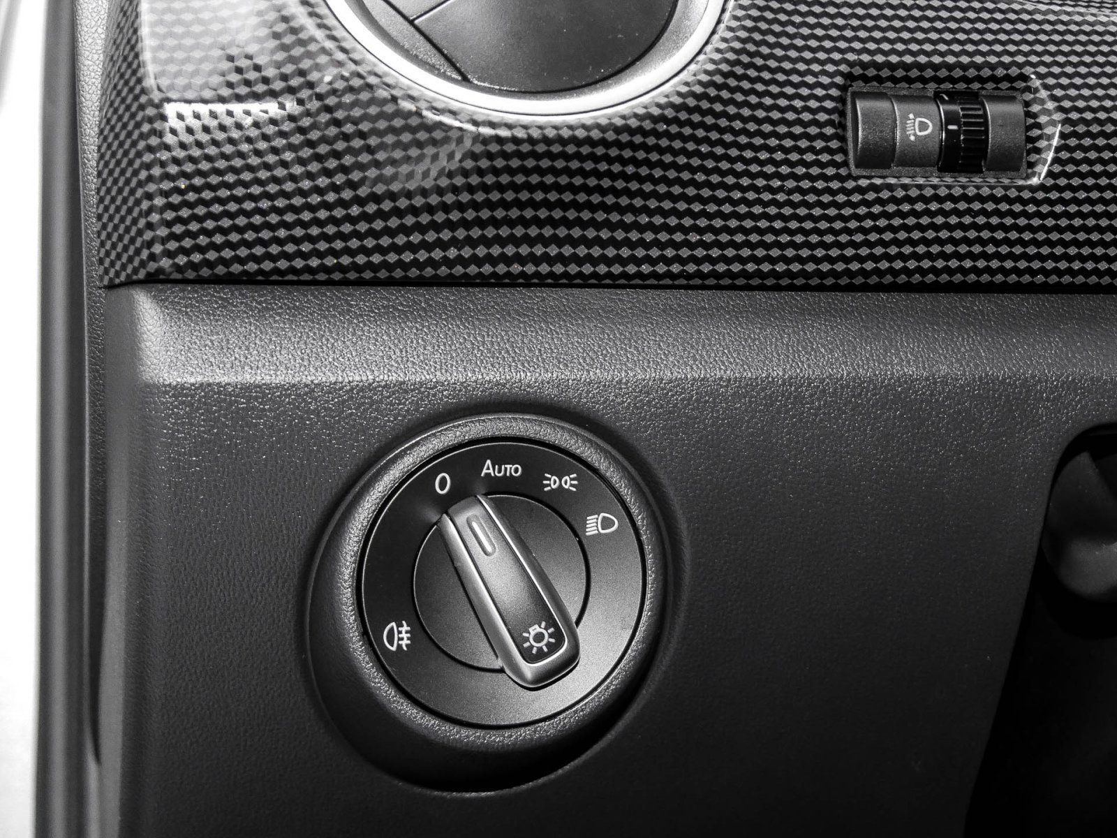 Volkswagen up! e-up! move up! 4TÜREN CAM ALU EINPARKHILFE DAB+