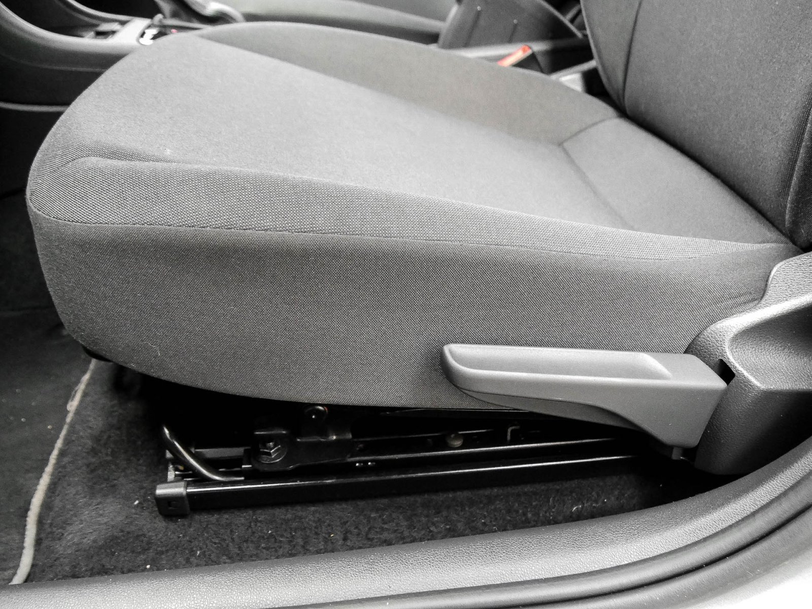 Volkswagen up! e-up! move up! 4TÜREN CAM ALU EINPARKHILFE DAB+