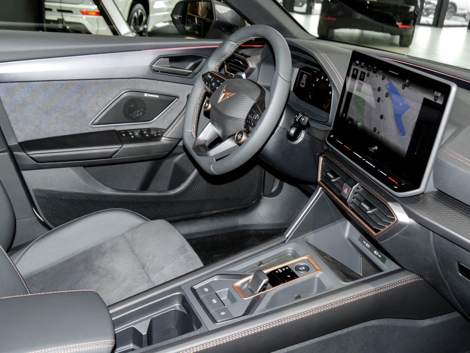 Cupra Leon 2.0 VZ DSG SENNH NAV CAM LENKRAD-&SITZHZG