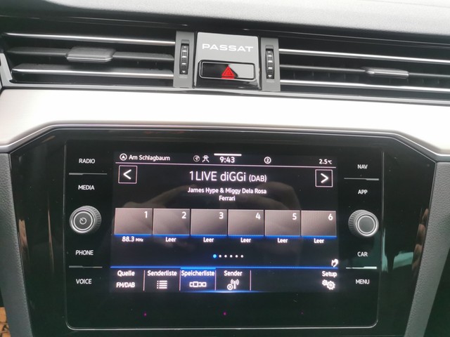 Volkswagen Passat Variant 2.0 ELEGANCE AHK KAMERA ALU17 NAVI