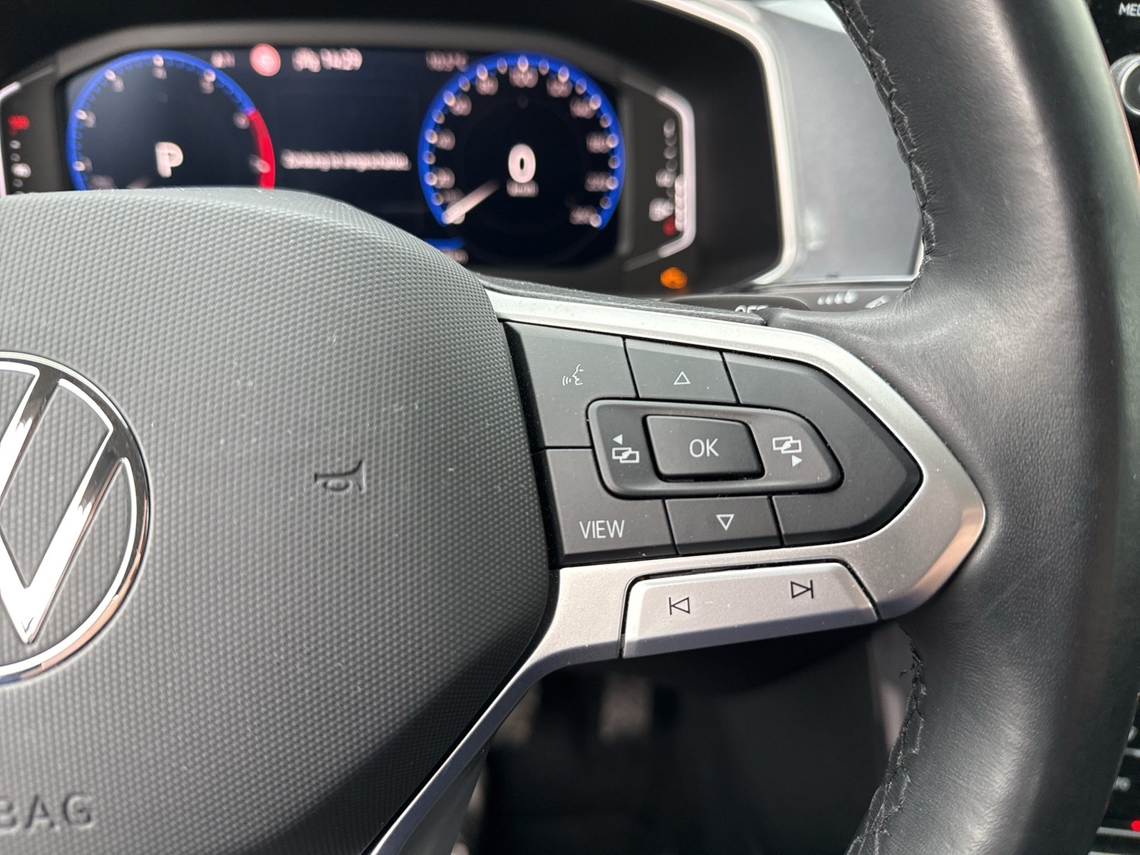 Volkswagen T-Roc 1.5 STYLE BEATS ACC NAVI LM17 LED+ CARPLAY