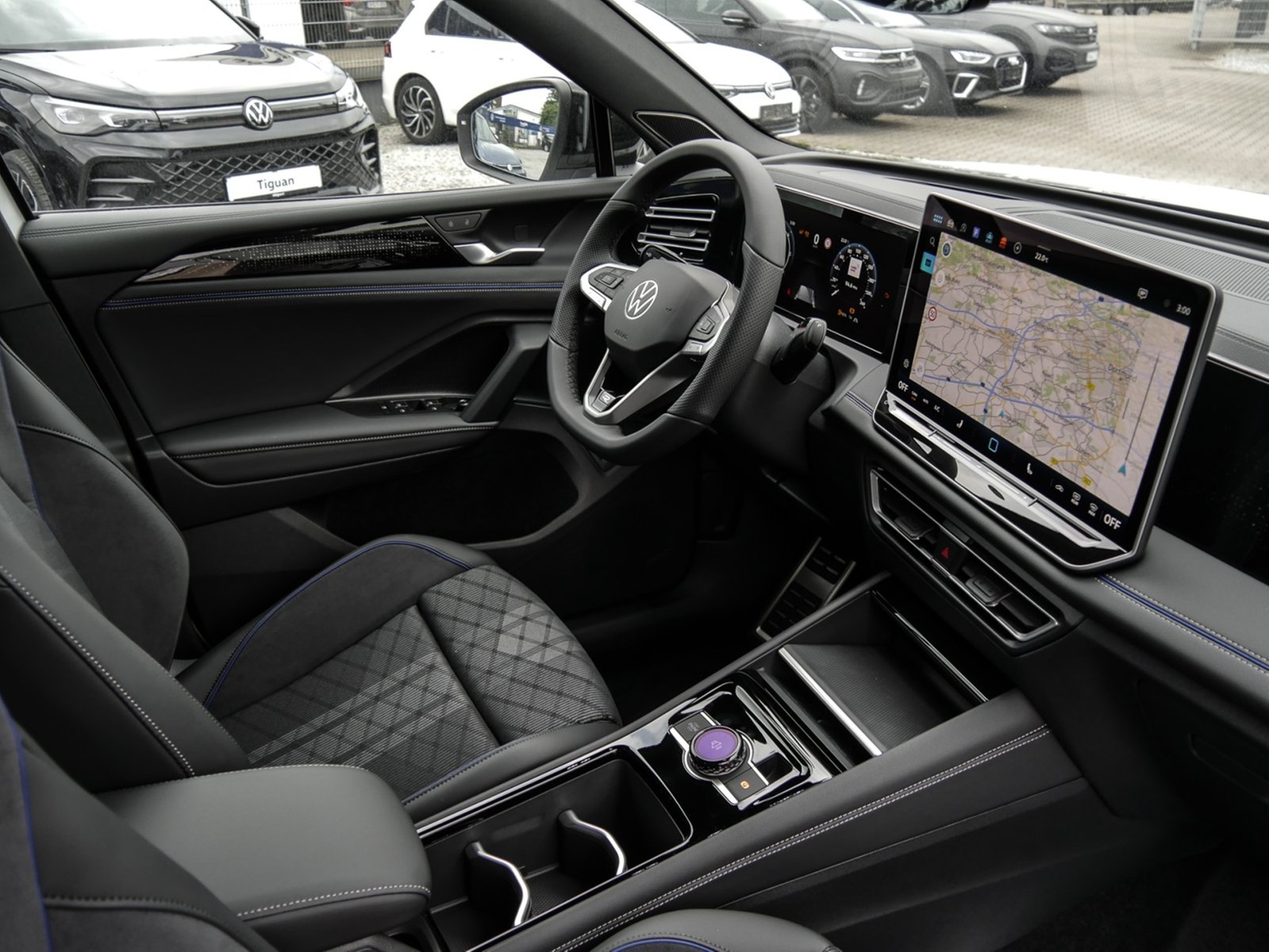 Volkswagen Tiguan 2.0 TDI R-LINE DSG HARMANKARDON eKLAPPE