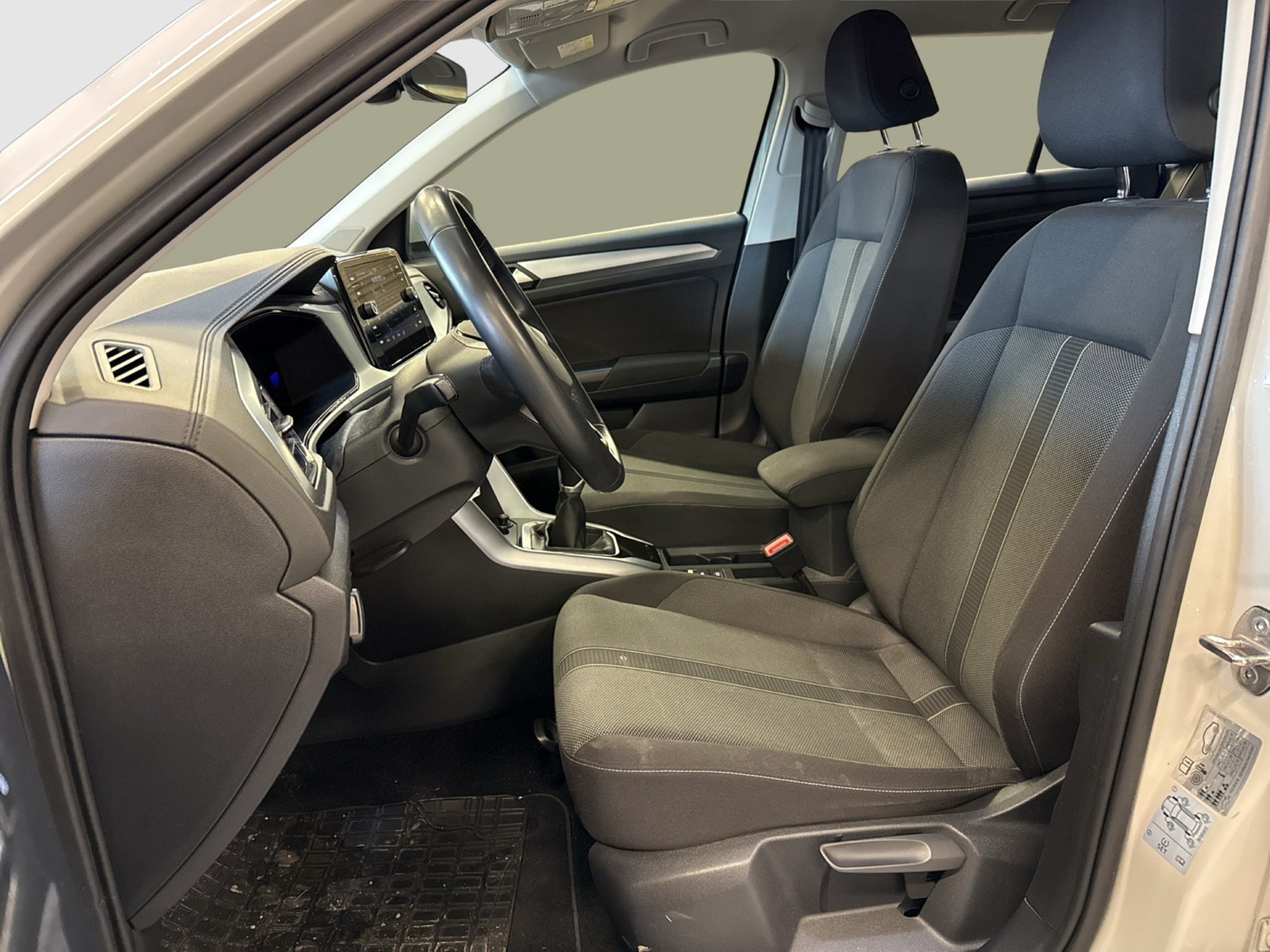 Volkswagen T-Roc 1.0 LIFE NAVI ALU CARPLAY SITZHEIZUNG LED